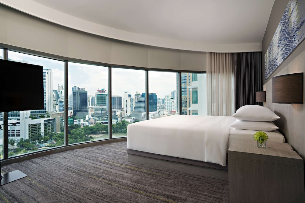 Hyatt Place Bangkok Sukhumvit 24