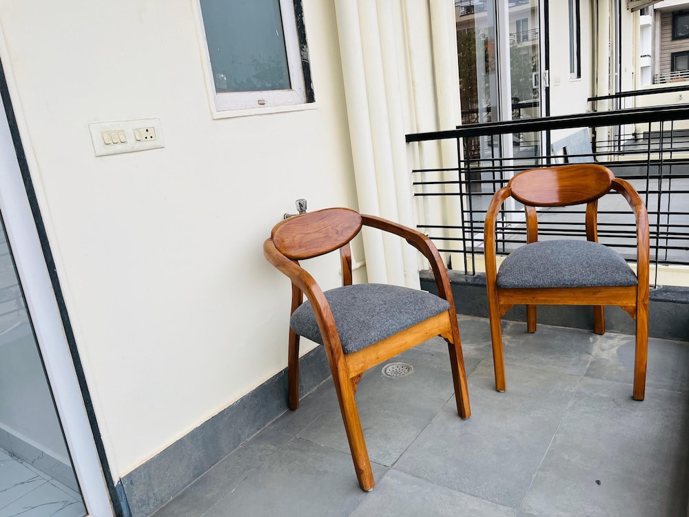  The Lodgers Studio Apartment Infront of Artemis Hospital
