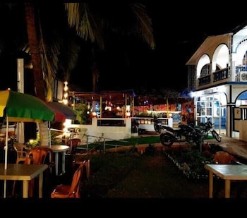 Royal Castle Baga Beach Resort