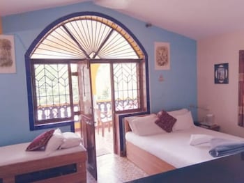 Royal Castle Baga Beach Resort
