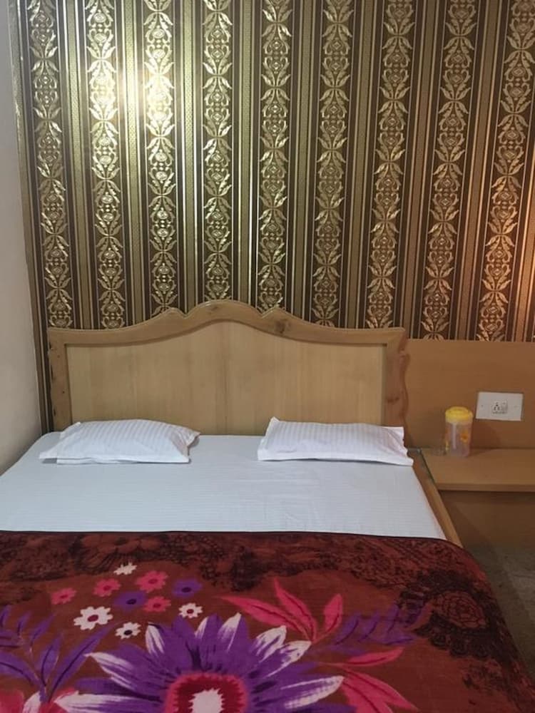 Hotel Nirmal