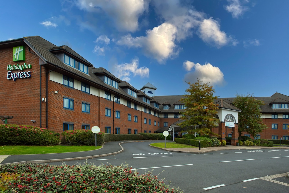 Holiday Inn Express Birmingham Airport NEC