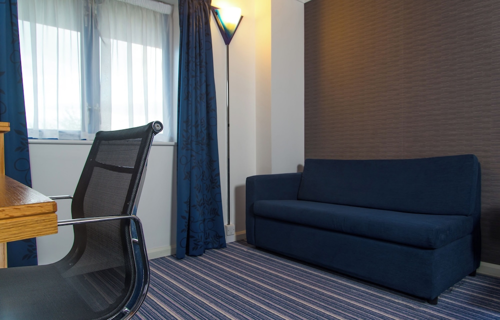Holiday Inn Express Birmingham Airport NEC