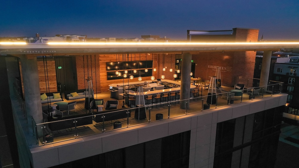 Hotel Indigo Columbus at Riverfront Place by IHG