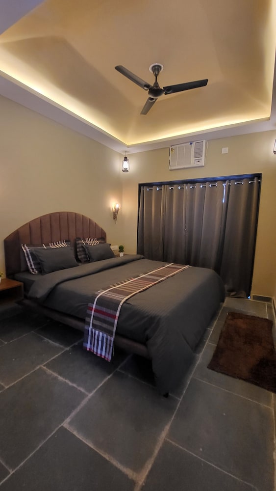 Treebo Premium Mowgli's Den, Pench