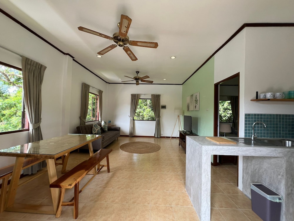 Woodlawn Villas