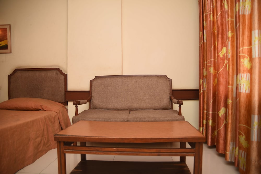 Hotel Maurya