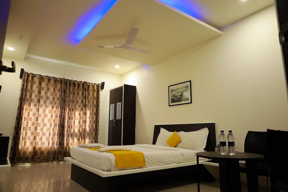 Hotel Sai Bansi