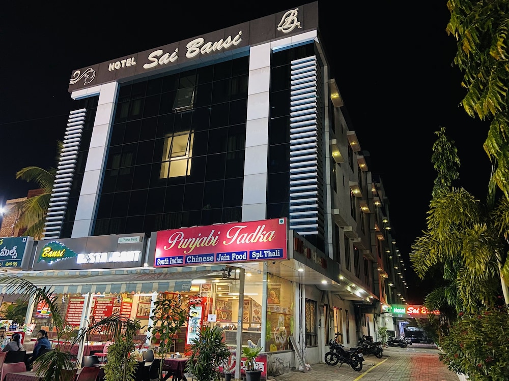 Hotel Sai Bansi