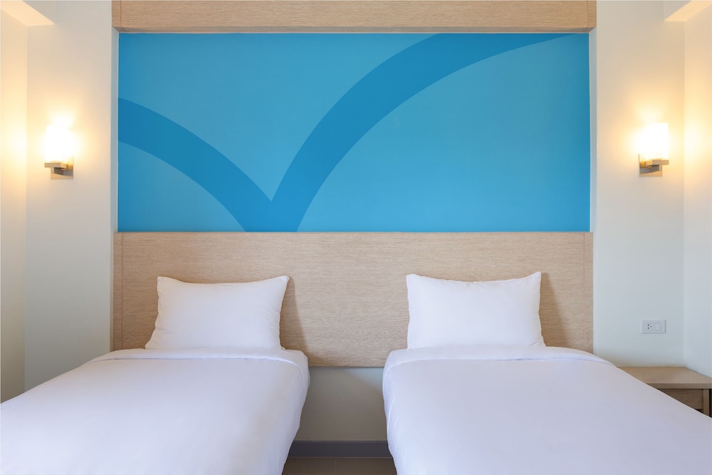 Hop Inn Hotel Aseana City
