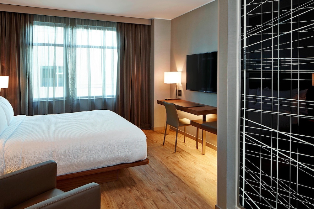 AC Hotel by Marriott Portland Downtown, OR