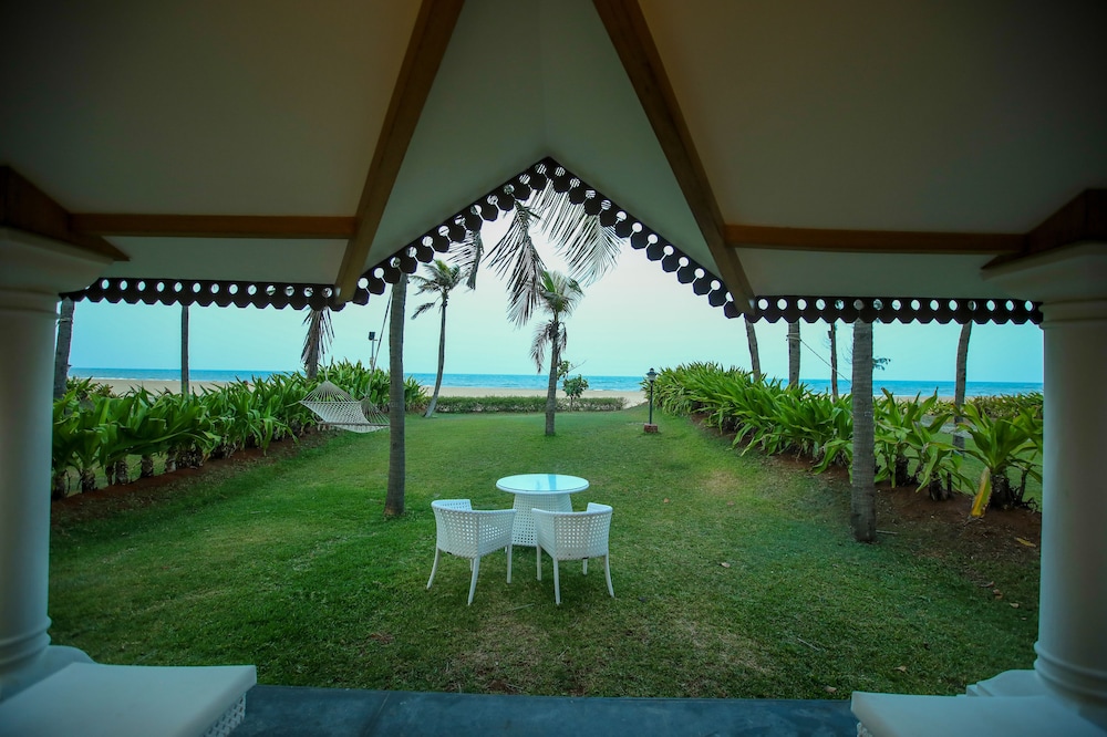 Taj Fisherman's Cove Resort & Spa