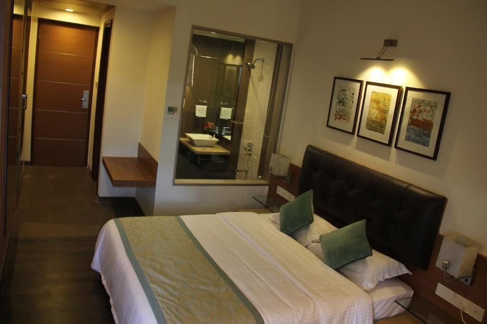 Riverview Hotel
