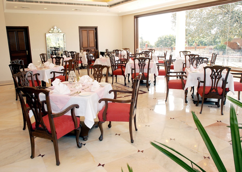 Hari Niwas Palace