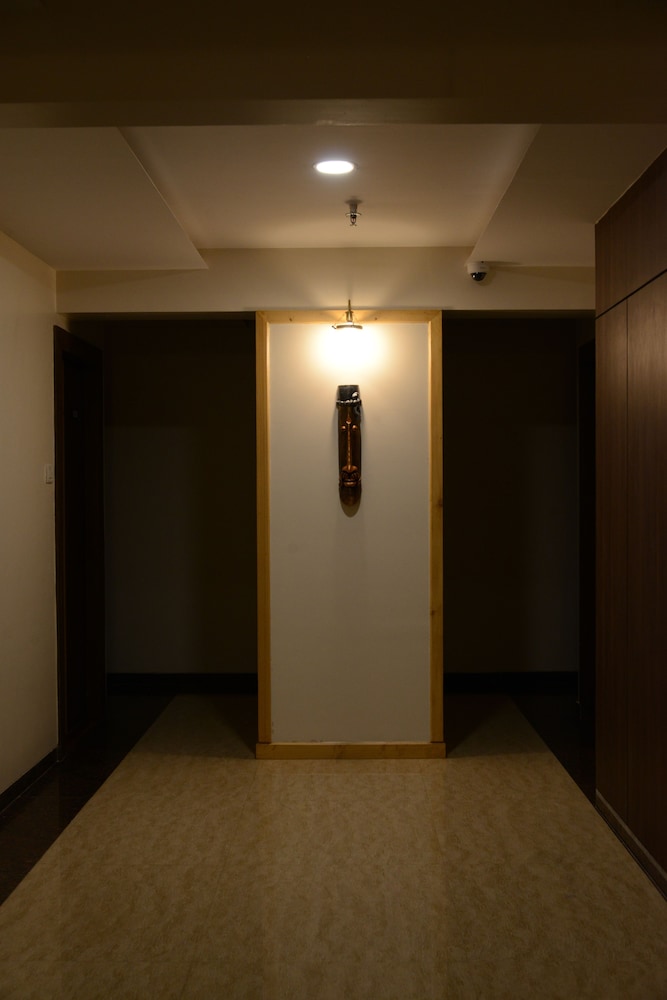 THE MYRIAD Business Hotel