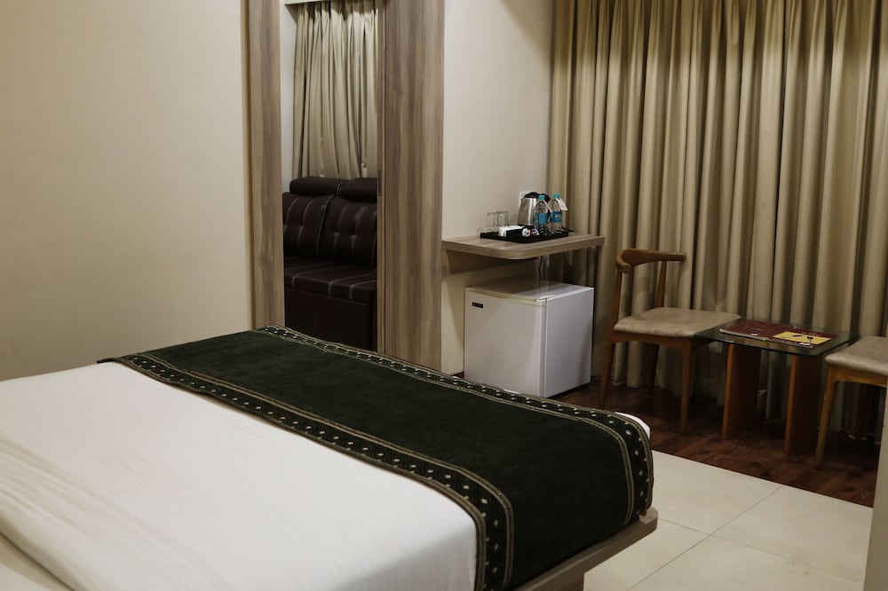 THE MYRIAD Business Hotel