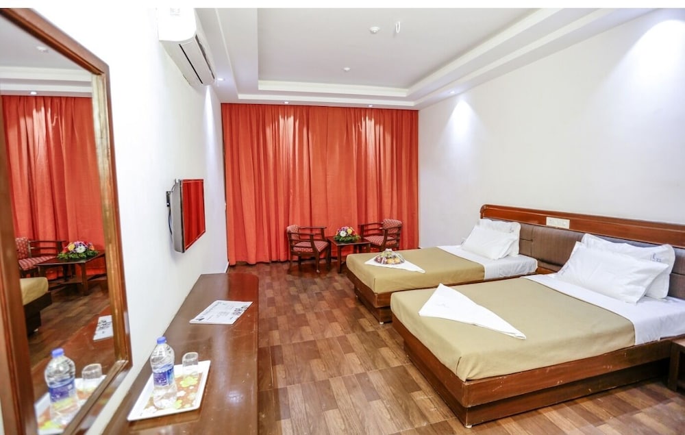 Trupti International, Hubli