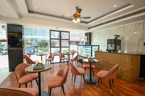 Hotel Krishna Deluxe - By RCG Hotels