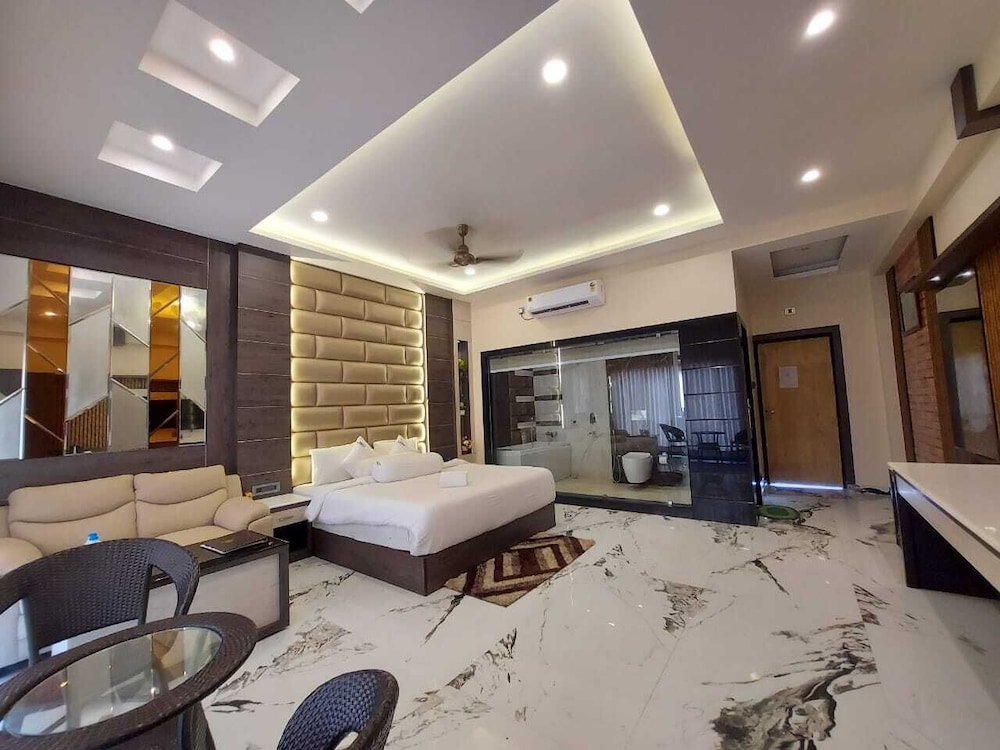 Grand Beach Resort