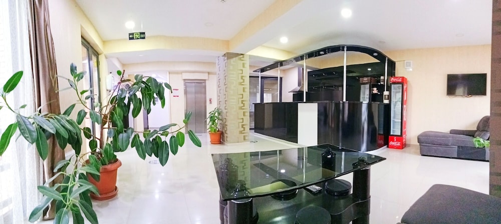 Hotel Voyager