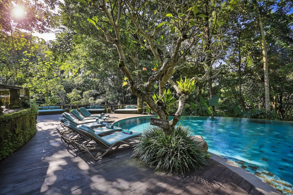 Pramana Giri Kusuma