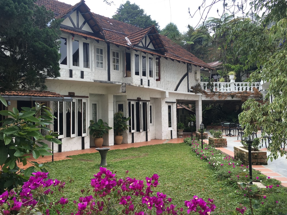 Planters Country Hotel