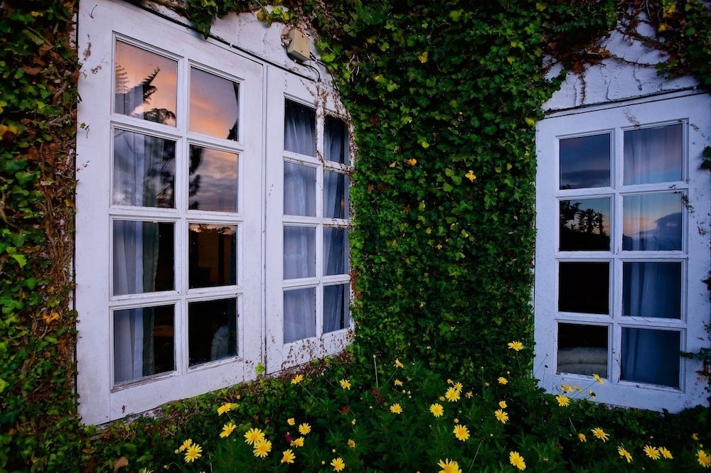 Planters Country Hotel