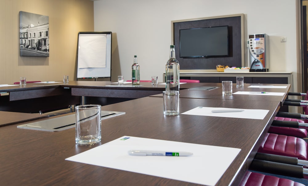 Holiday Inn Express London Wandsworth by IHG