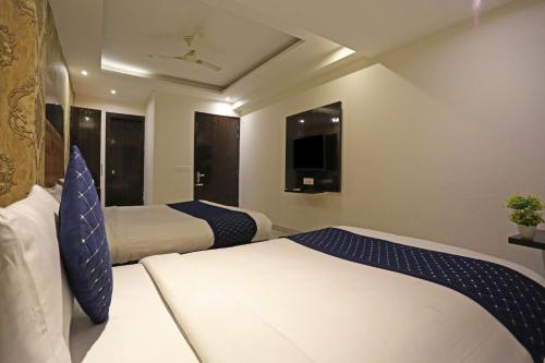 Hotel Iconic Near Delhi Igi International Airport
