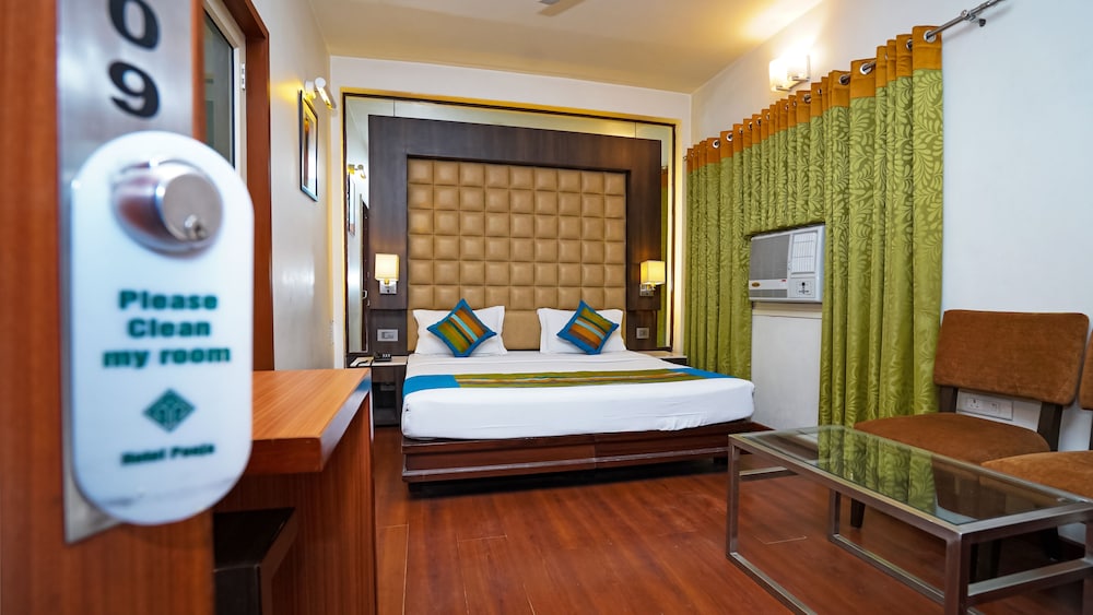 Hotel Pooja Palace