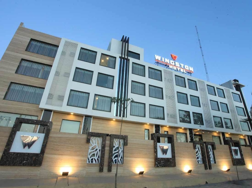 Wingston A Treehouse Hotel- Goverdhan