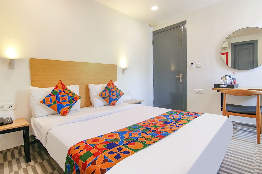 FabHotel Chawla House