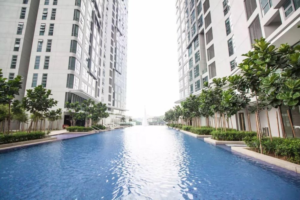 The Robertsons by Urban Suites