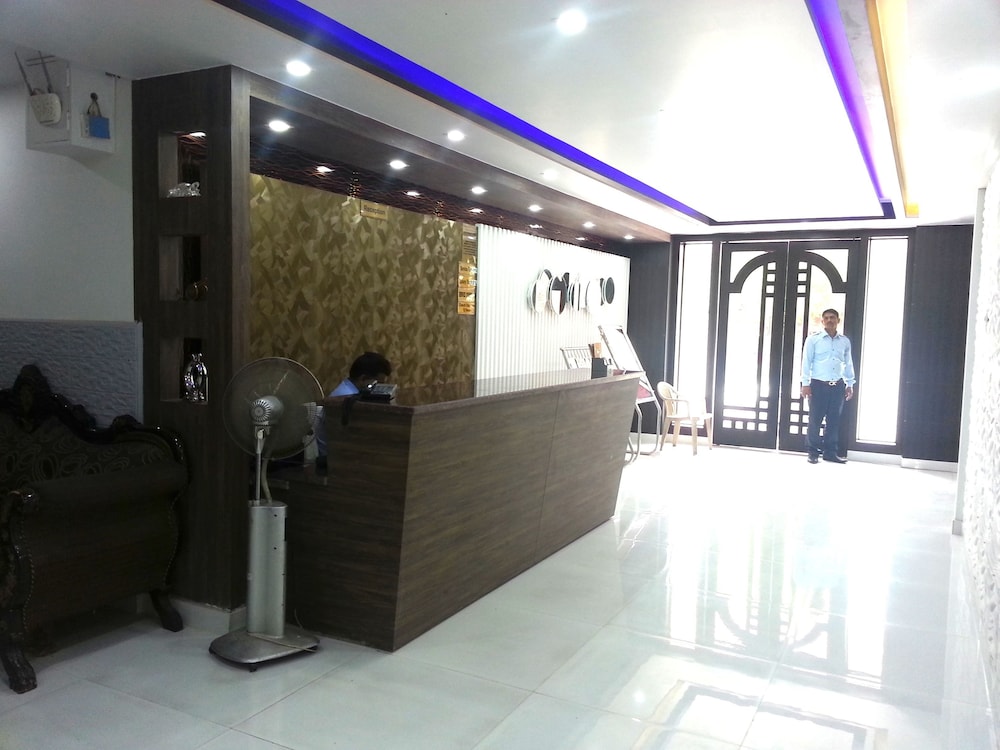 Hotel Karat 87 Inn