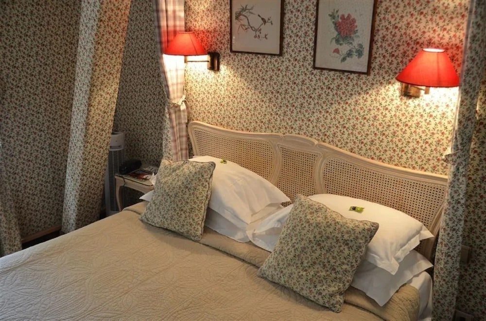 Neuilly Park Hotel