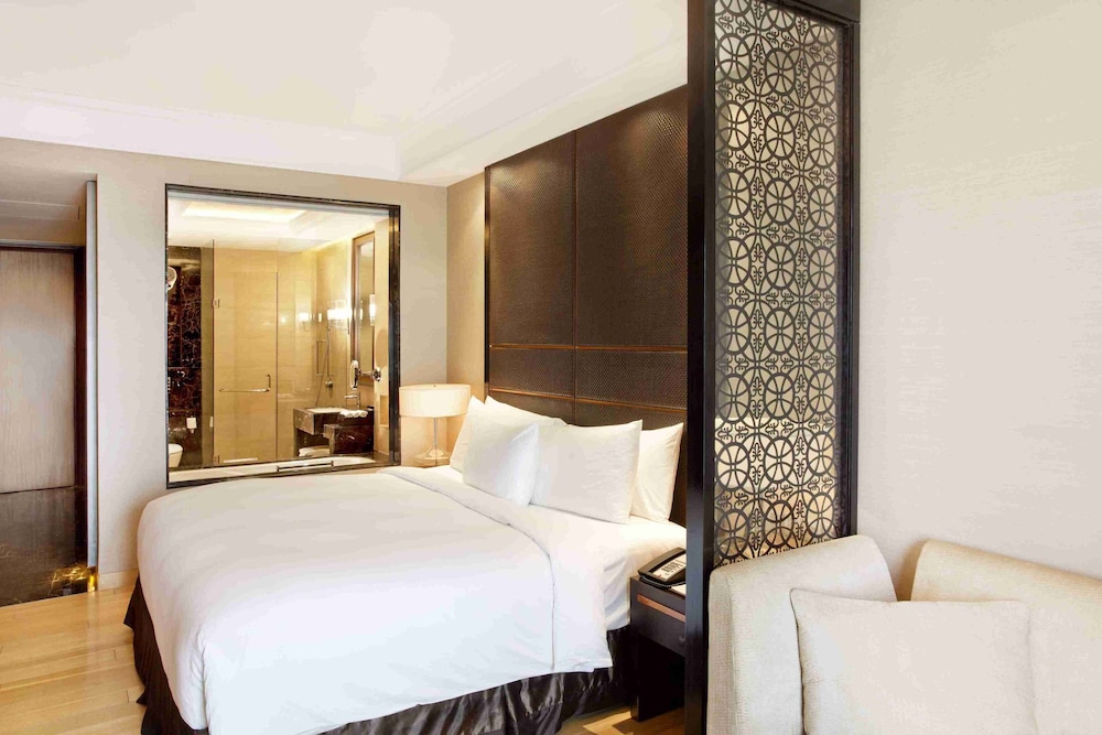 Crowne Plaza New Delhi Mayur Vihar Noida, an IHG Hotel