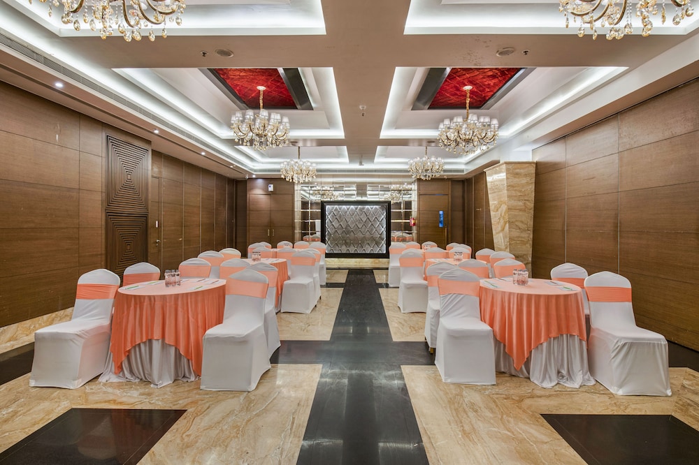 Hotel Satkar Grande