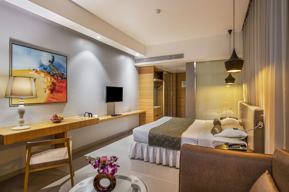 Hotel Satkar Grande