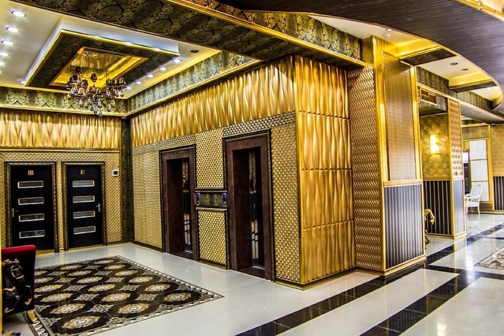 Amazon Hotel - Free Massage