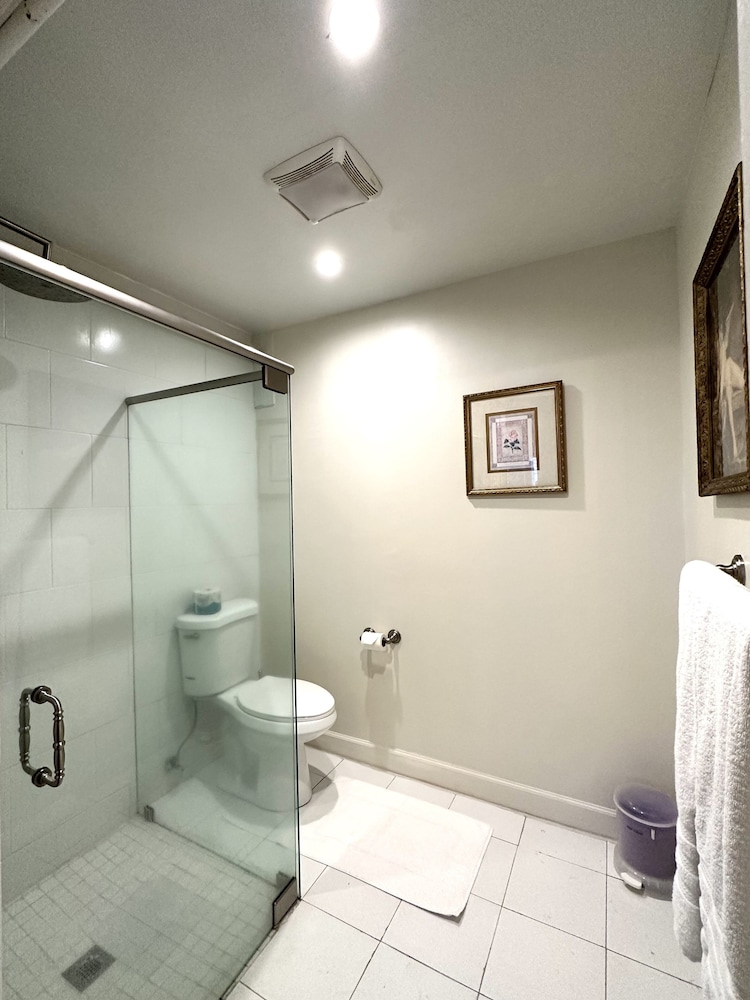 Amethyst Garden Inn
