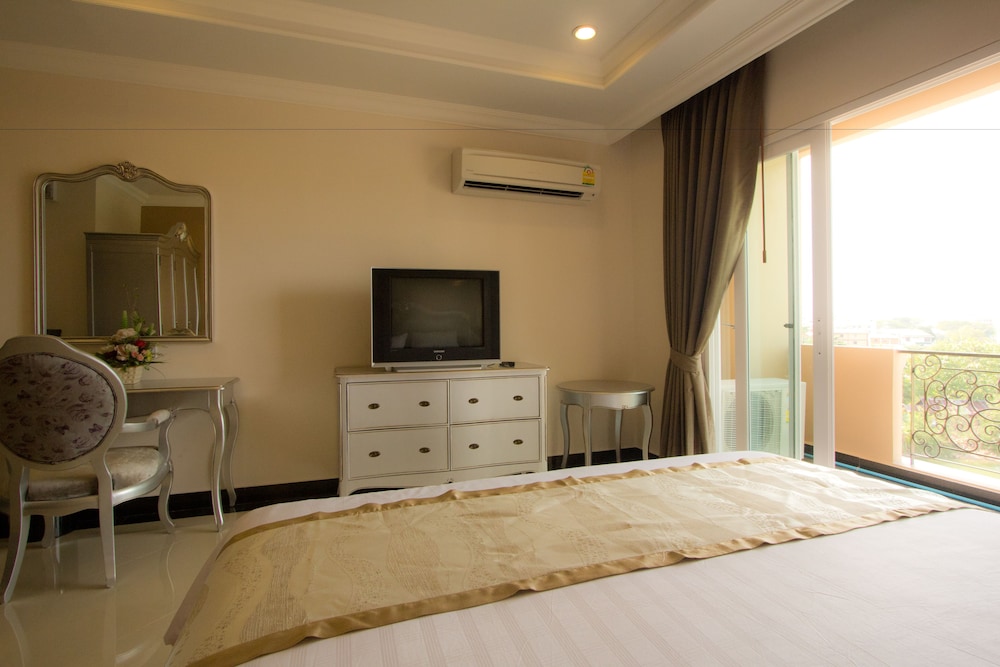 LK Grand Living Place