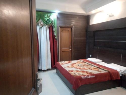 Hotel Vipul Palace