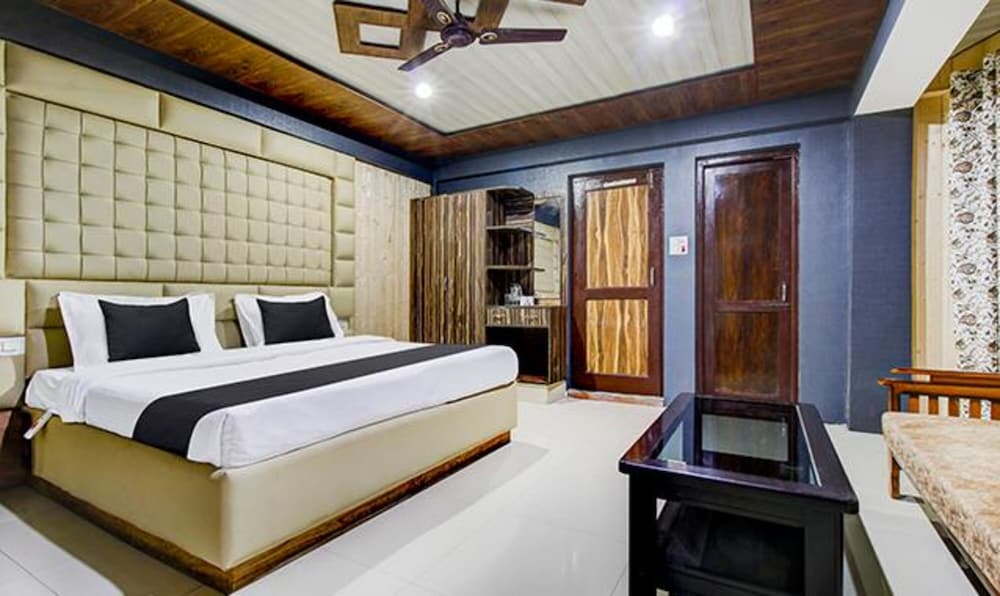 Fabhotel Prime Grand Ali