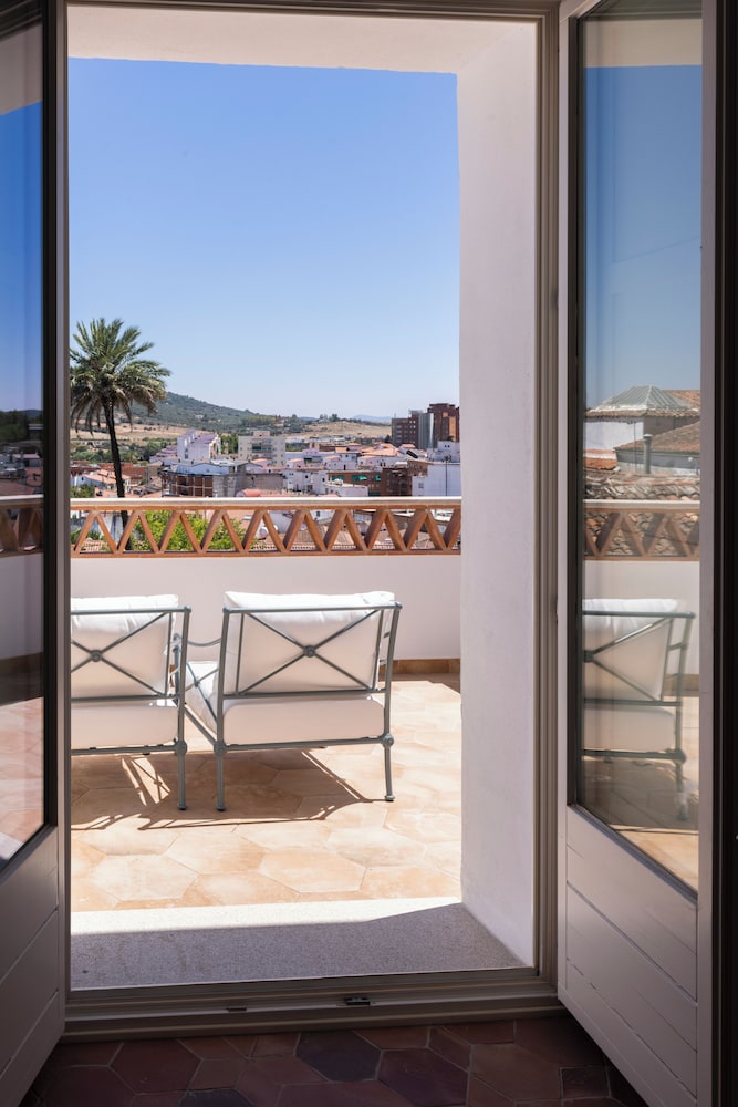 Casa Pizarro Hotel