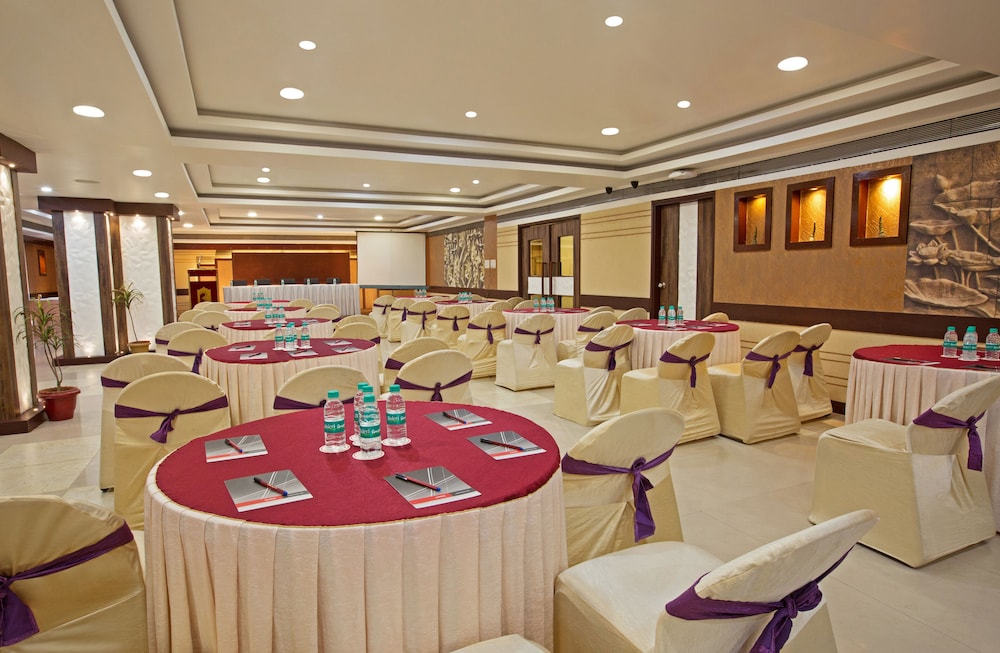 Hotel Rajmahal