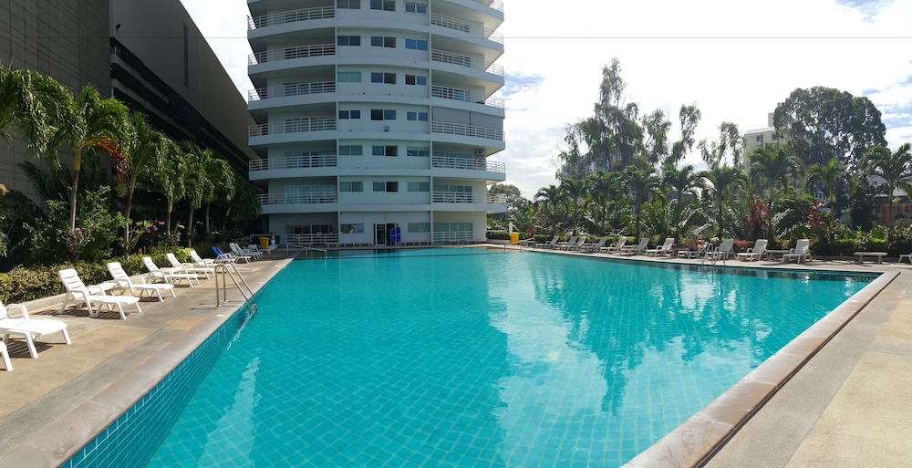 VTSIX Condo Service at View Talay 6 Condo Pattaya