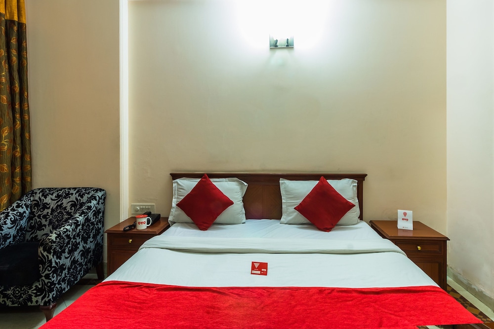 FabHotel Corporate Park