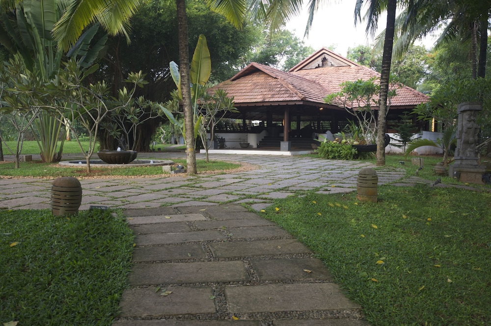 Niraamaya Retreats Surya Samudra Kovalam
