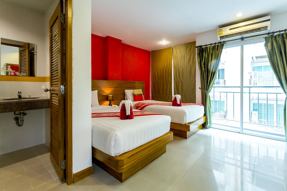 PJ Patong Resortel