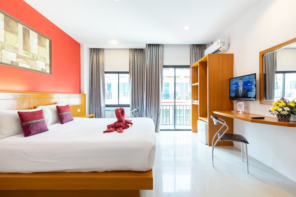 PJ Patong Resortel